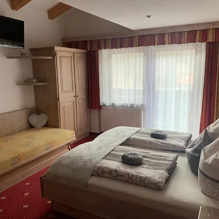 Apartahotel Gaestehaus Schrott *