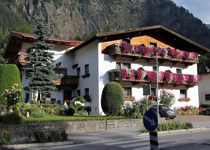 Ξενοδοχείο με διαμερίσματα Gaestehaus Schrott Oetz