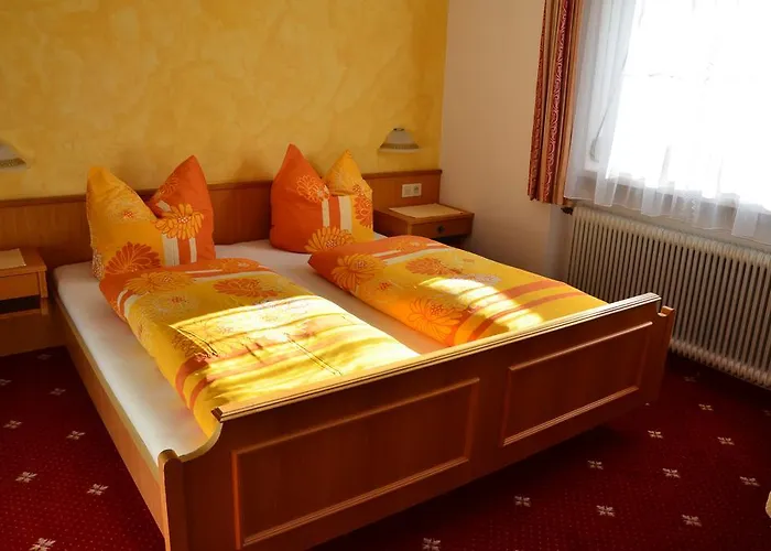 Ξενοδοχείο με διαμερίσματα Gaestehaus Schrott 3*