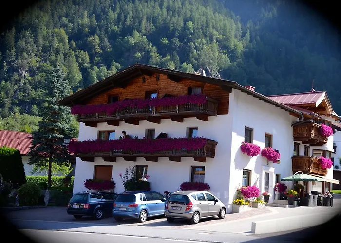 Ξενοδοχείο με διαμερίσματα Gaestehaus Schrott