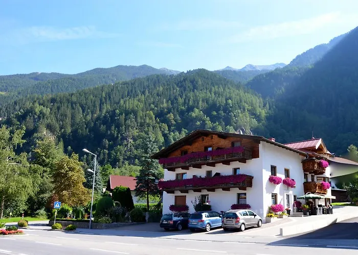 Gaestehaus Schrott Oetz