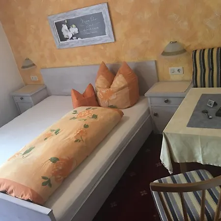 Апарт-отель Gaestehaus Schrott