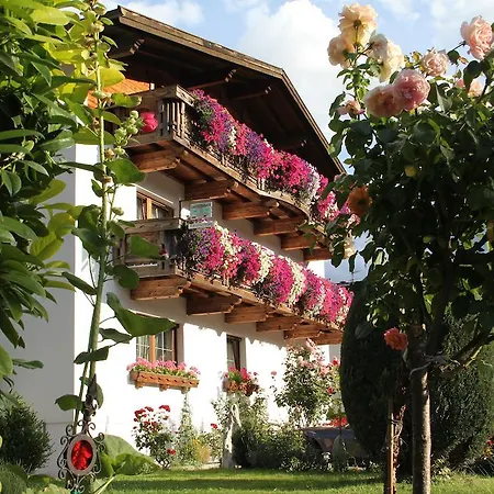Апарт-отель Gaestehaus Schrott