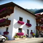 Gaestehaus Schrott