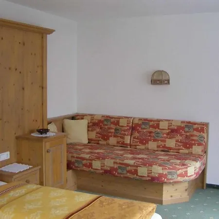 Gaestehaus Schrott Oetz