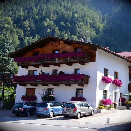 Aparthotel Gaestehaus Schrott