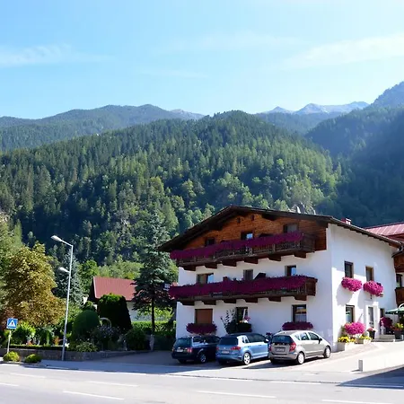 Gaestehaus Schrott Oetz