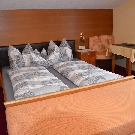 Gaestehaus Schrott Oetz